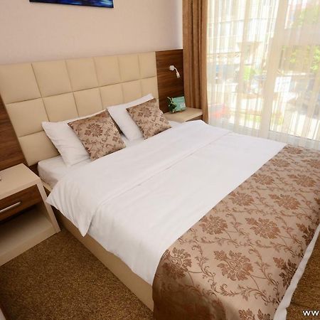 City Hotel Batumi Eksteriør billede