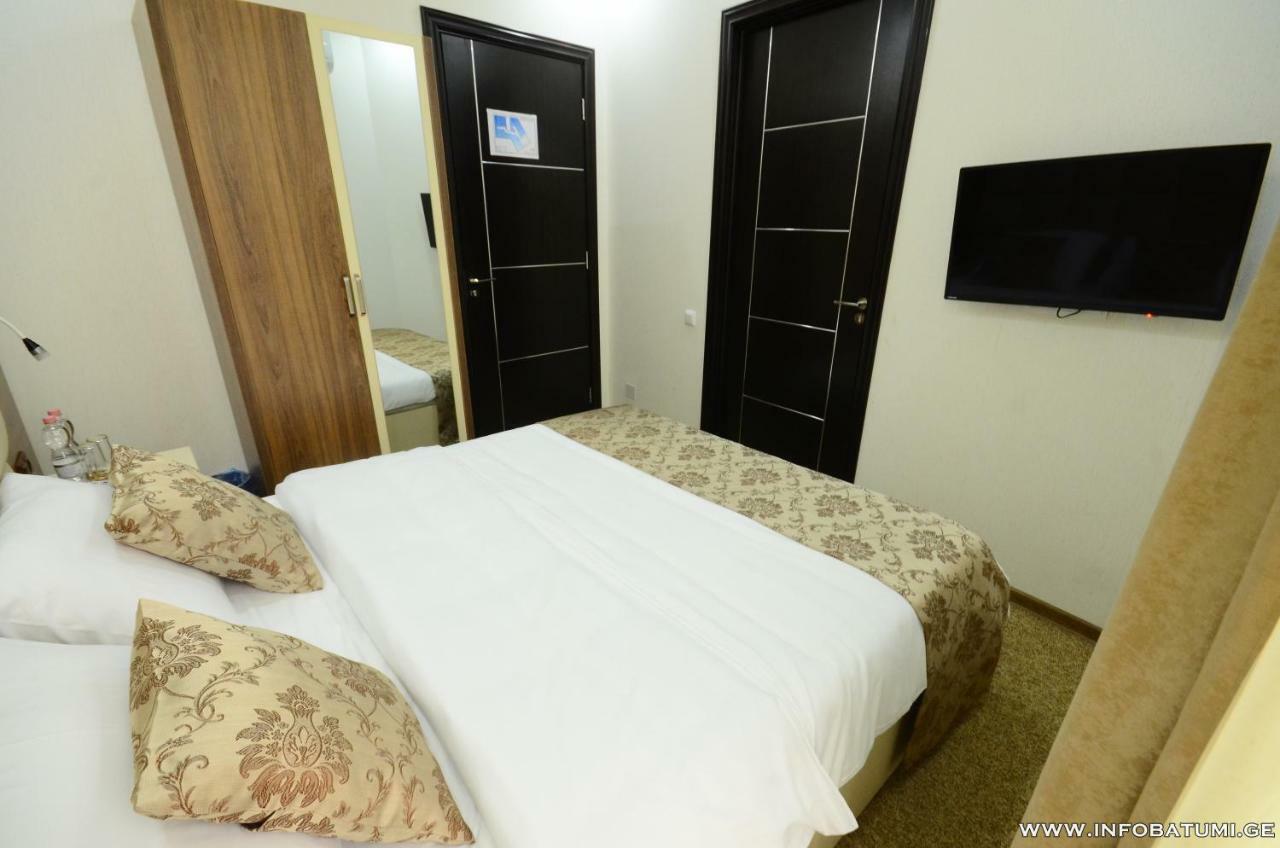 City Hotel Batumi Eksteriør billede