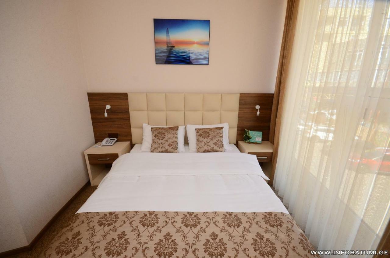 City Hotel Batumi Eksteriør billede