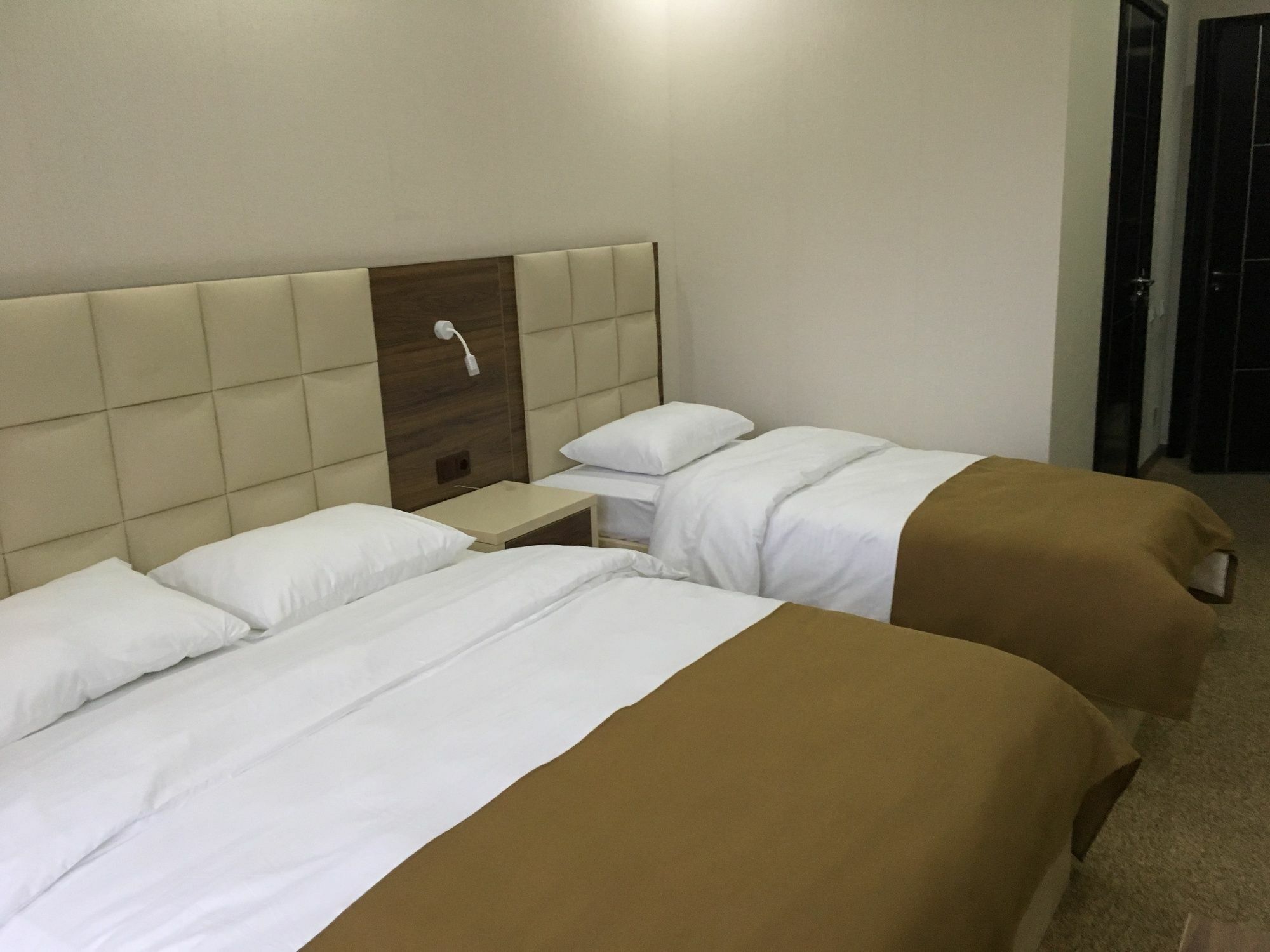 City Hotel Batumi Eksteriør billede